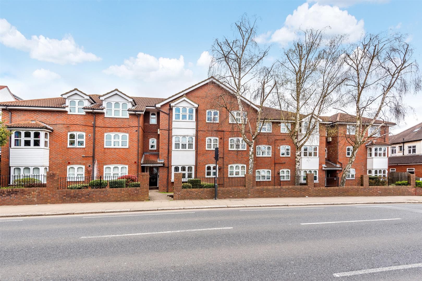 Harrow View, Harrow, Middlesex, HA1 1RN