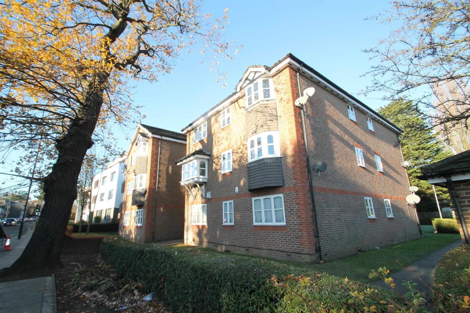 Kenton Road, Harrow, HA3 8AP
