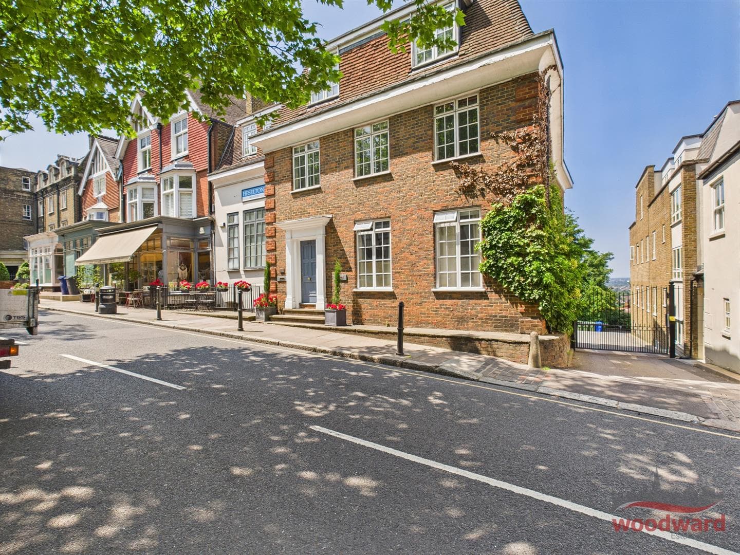 High Street, Harrow on the Hill, Middlesex, HA1 3LL