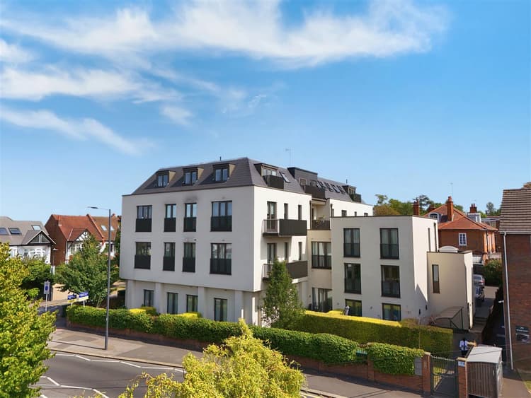 Roxborough Avenue, Harrow, HA1 3BU