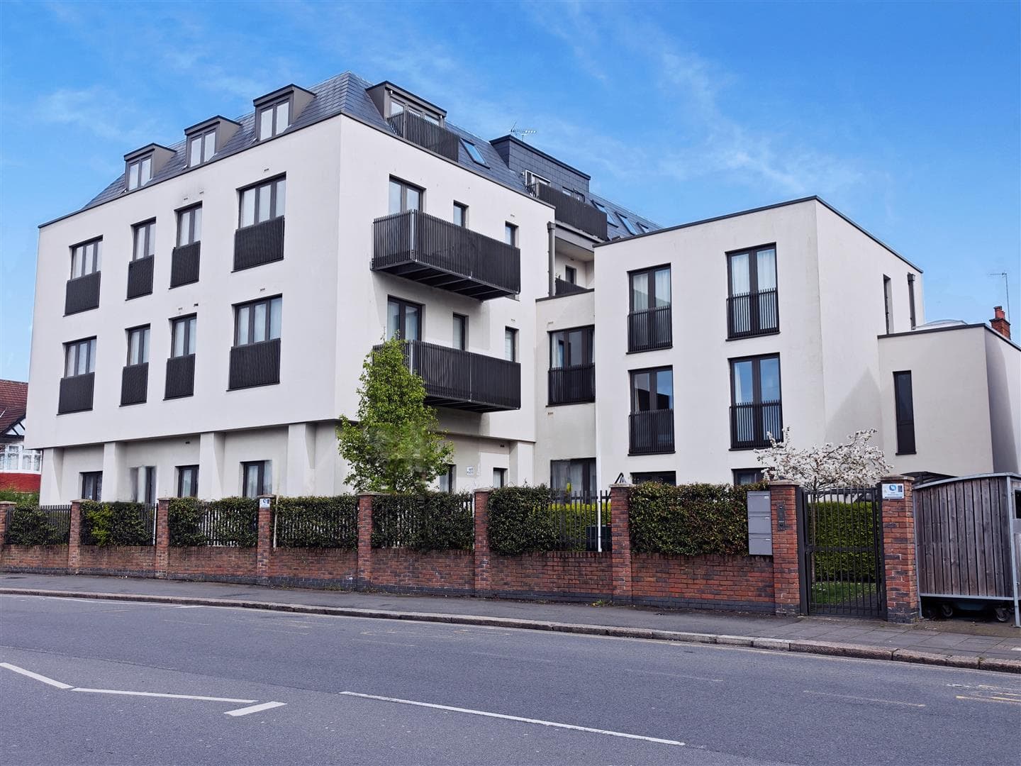 Roxborough Avenue, Harrow, HA1 3BU