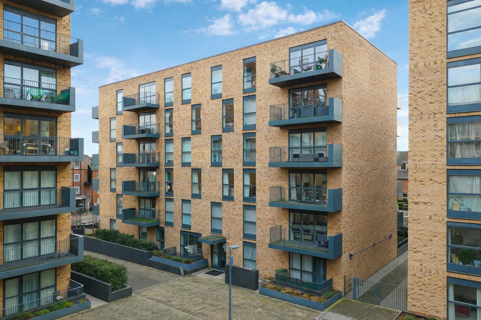 Lyon Road, Harrow, HA1 2AL