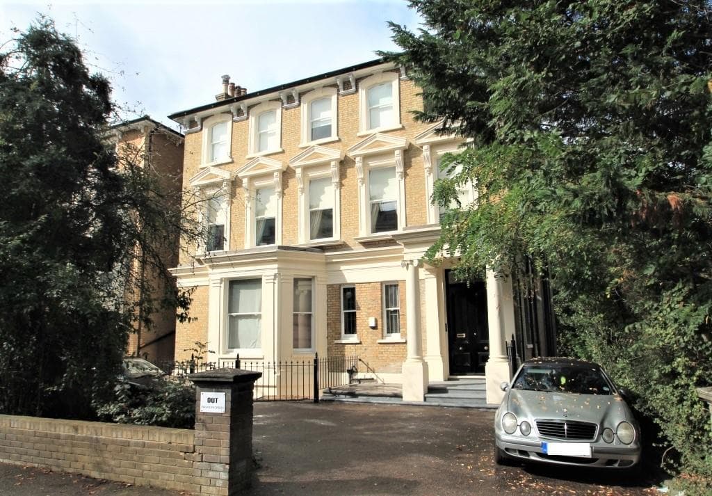 London Road, Harrow on the Hill, Middlesex, HA1 3LY