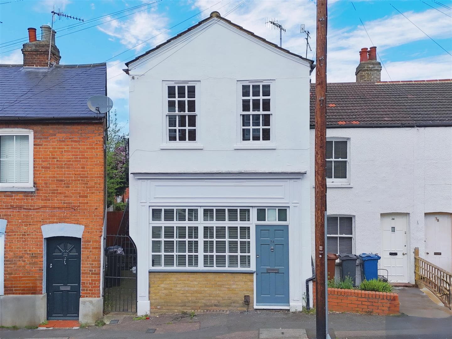 Middle Road, Harrow on the Hill, Middlesex, HA2 0HL