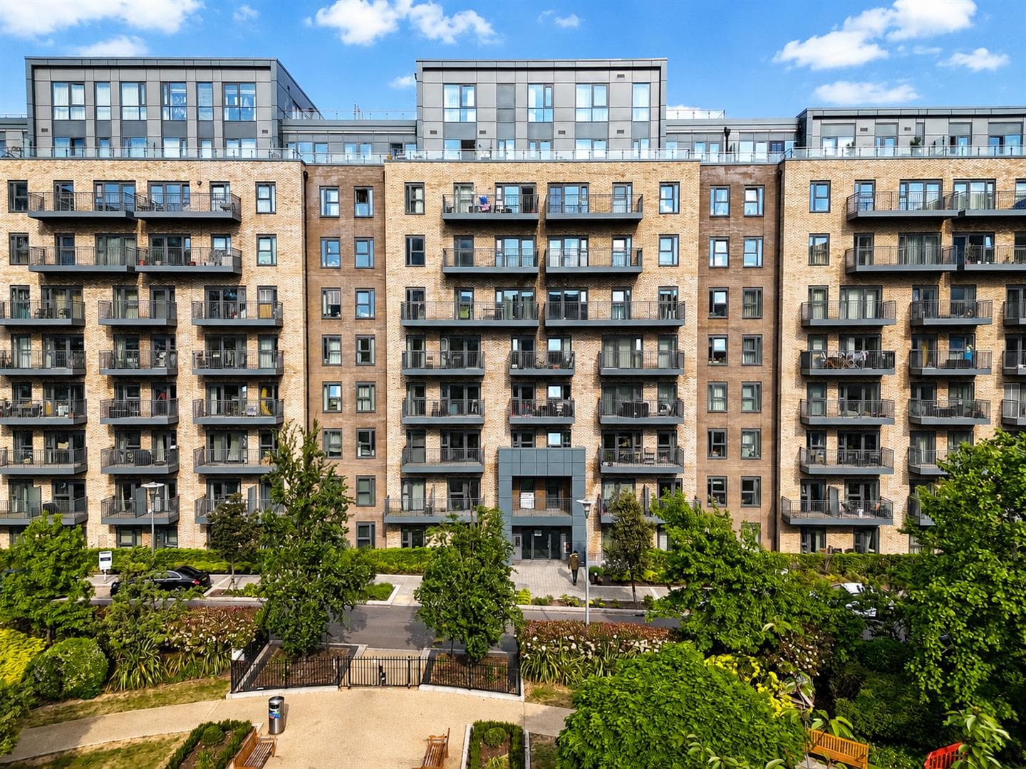 Beaufort Square, London, NW9 4FF